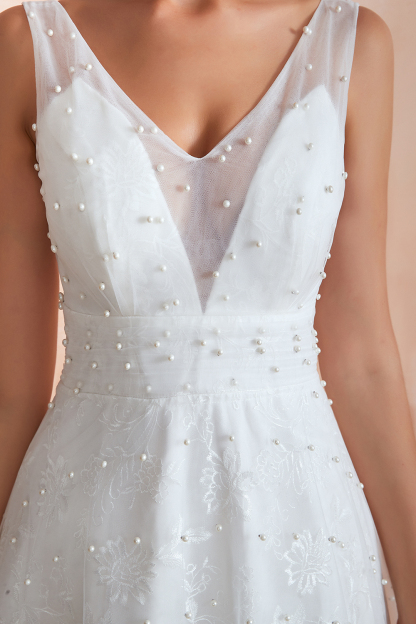 BMbridal Fantastic V-Neck Sleeveless White Appliques Wedding Dress With Pearls