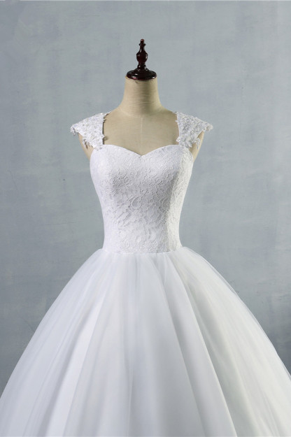 BMbridal Affordable Sweetheart Tulle Lace Wedding Dresses Cap-Sleeves Appliques Bridal Gowns Online