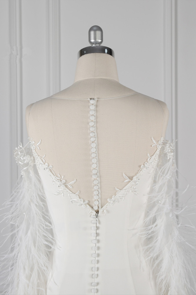 BMbridal Chic Jewel Sleeveless White Chiffon Wedding Dress Mermaid Appliques Bridal Gowns with Fur Onsale-BMbridal