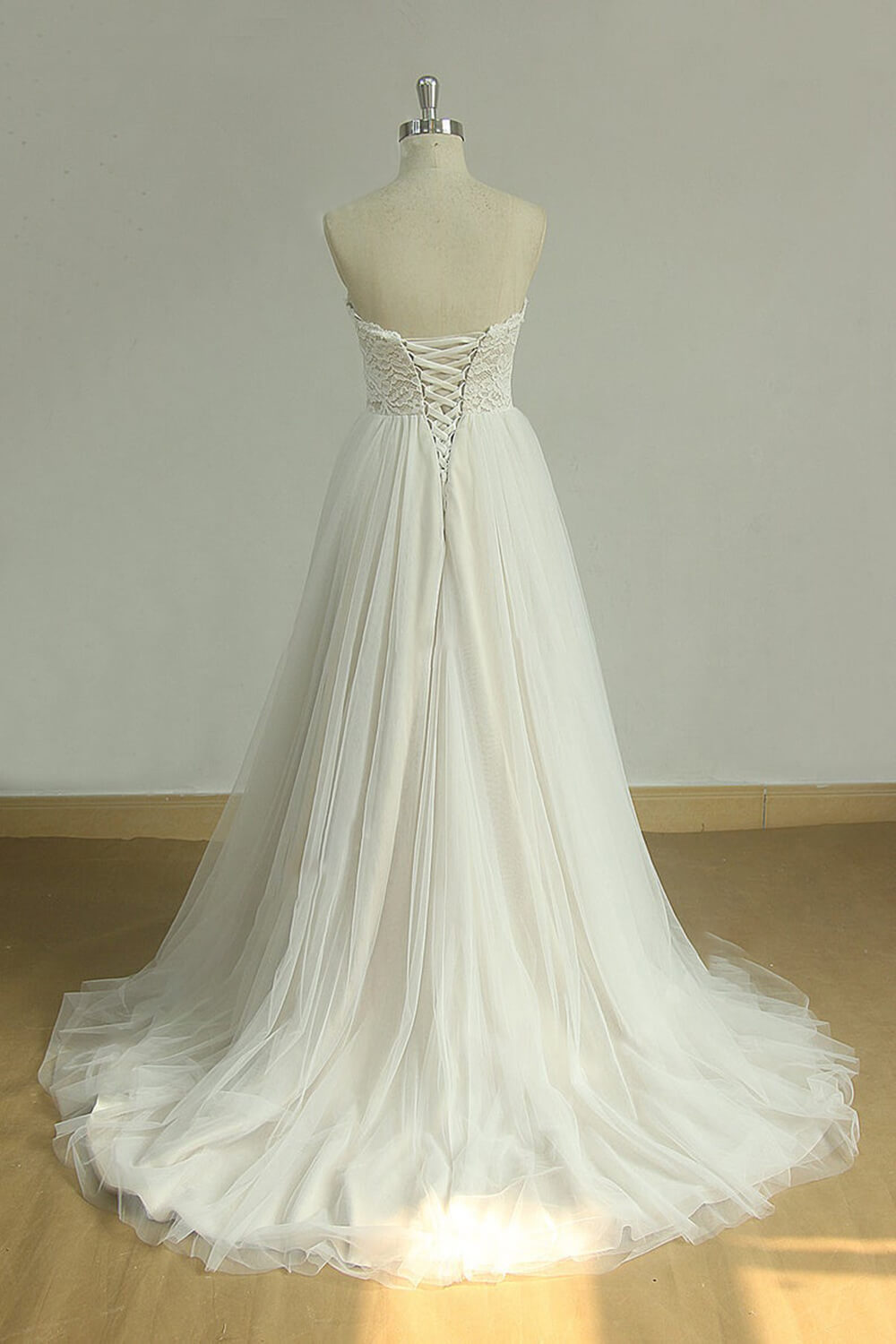 BMbridal Chic Sweetheart Lace Wedding Dress White Tulle Ruffles Bridal Gowns On Sale