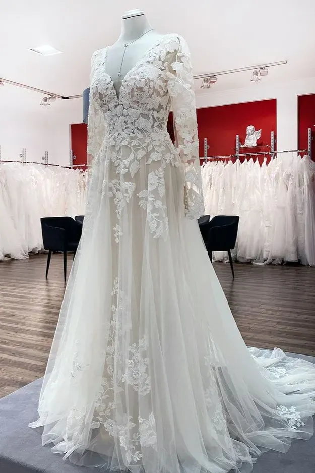 Classy Ivory Long Sleeves A-Line Lace Open Back Wedding Dresses with Tulle Appliques