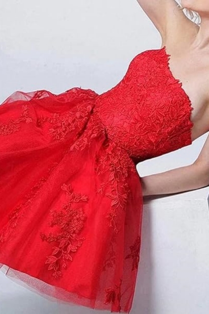Fashionable Short Strapless A-Line Lace Tulle Prom Dresses