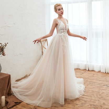 BMbridal Unique Tulle V-Neck Ivory Affordable Wedding Dress with Appliques