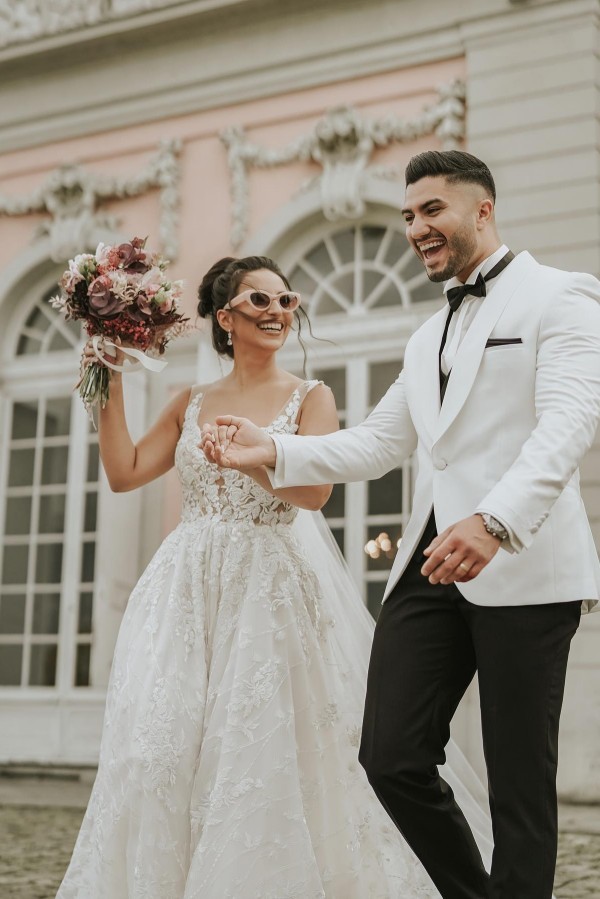 Bmbridal Straps Sleeveless Wedding Dress Appliques Long-BMbridal