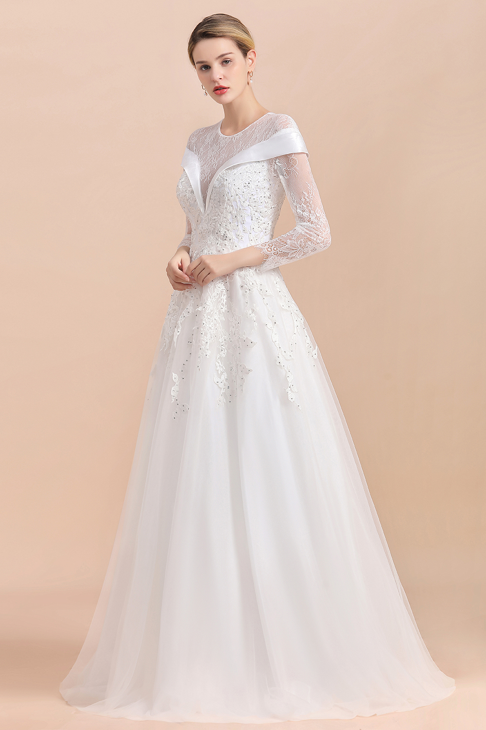BMbridal Gorgeous Long Sleeve Lace Wedding Dress Online Appliques Bridal Gowns With Beadings