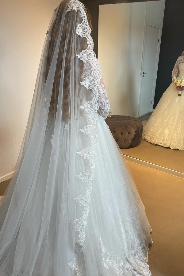 Bmbridal Long Sleeves Princess Wedding Dress With Lace Appliques High Neck-BMbridal