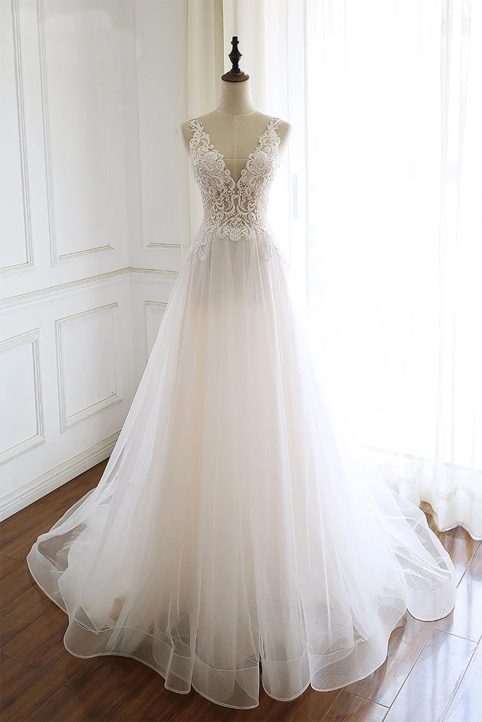 BMbridal Gorgeous White Tulle Lace Long Wedding Dress Sleeveless Custom Size Bridal Gowns On Sale