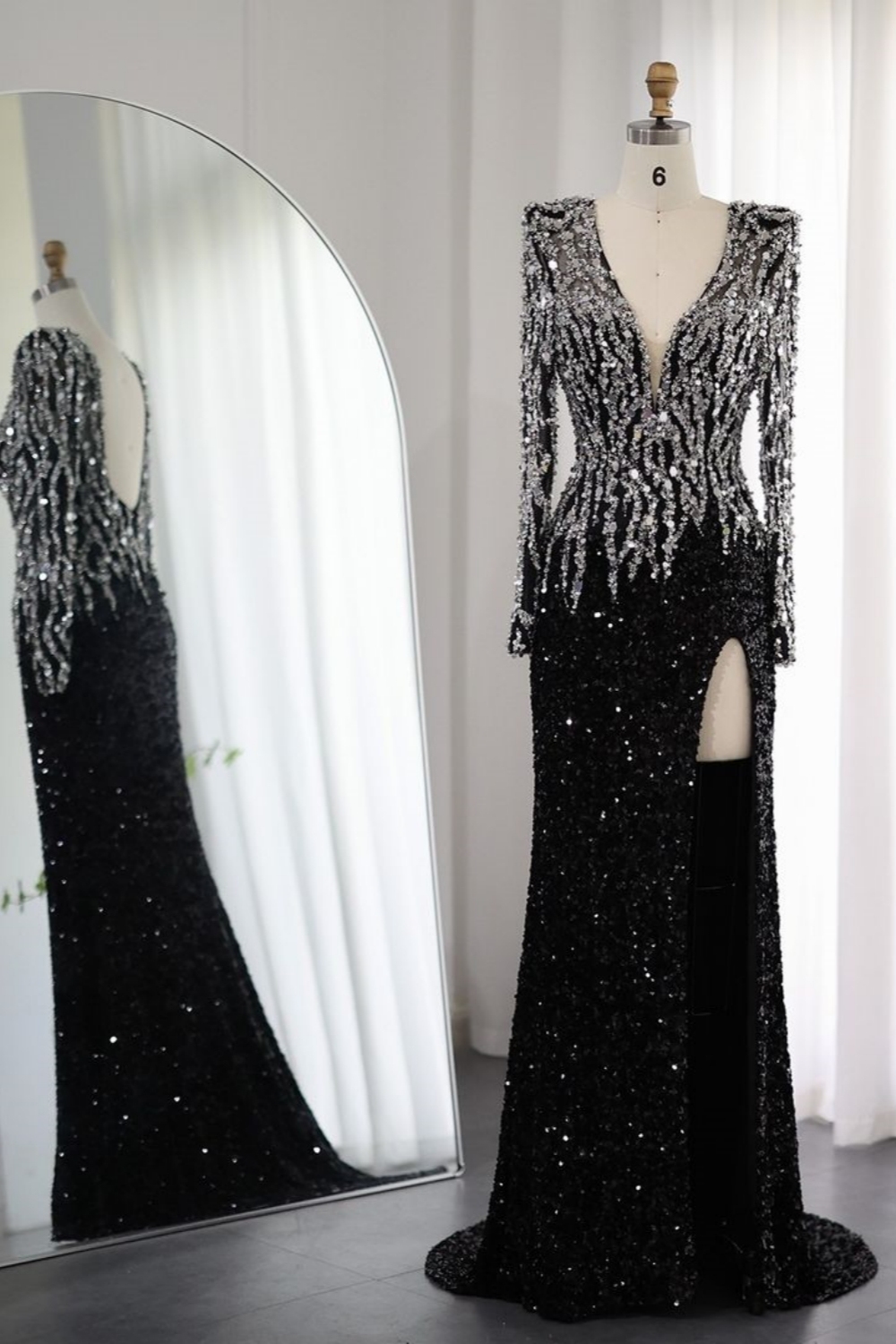 Bmbridal Black FLoor-Length Long Sleeves V-Neck Prom Dresses with Beadings