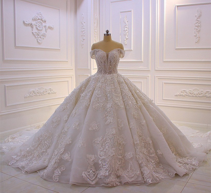 Sexy Sweetheart Off-the-Shoulder Backless Wedding Dress with Tulle Appliques Lace Ruffles