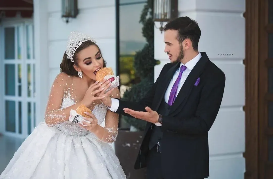 Simple Sweetheart Long Ball Gown Wedding Dress with Sleeves Beads