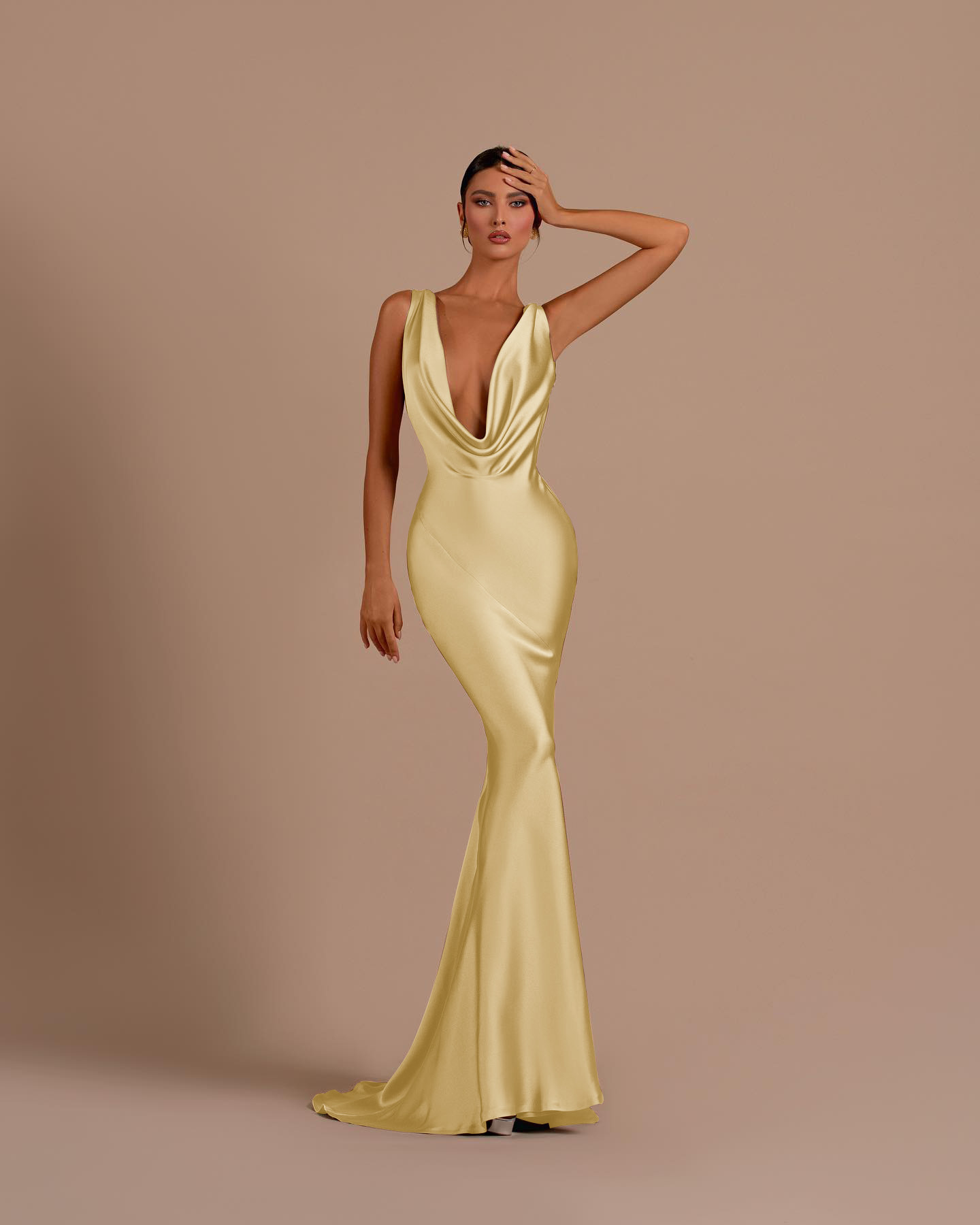 Black Deep V Neck Sleeveless Mermaid Long Prom Dress With Pleated