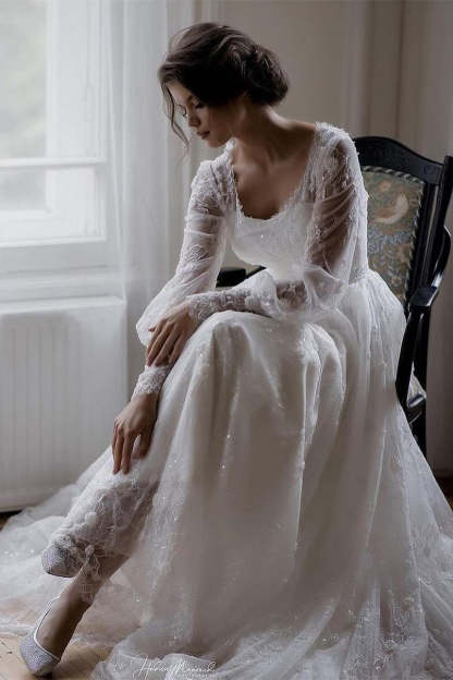 Beautiful A-line White Long Sleeves Lace Appliques Wedding Dress-BMbridal.com