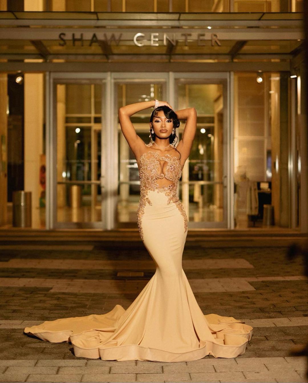 Beautiful Long Champagne Mermaid Sleeveless Beading Prom Dress With Lace-BMbridal.com