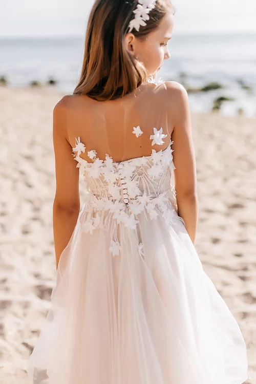 Beautiful White A-line Sleeveless Appliques Flower Girls Dress-BMbridal.com
