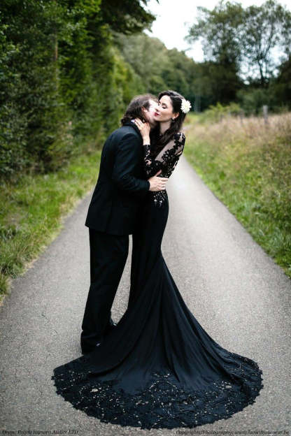 Black Long Sleeves Mermaid Wedding Dress with Sweep Train-BMbridal.com