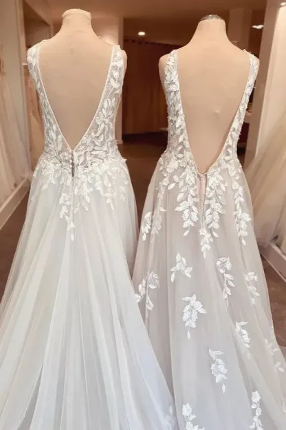 Classy Open Back Ruffles A-Line Sweetheart Wedding Dress with Appliques Lace