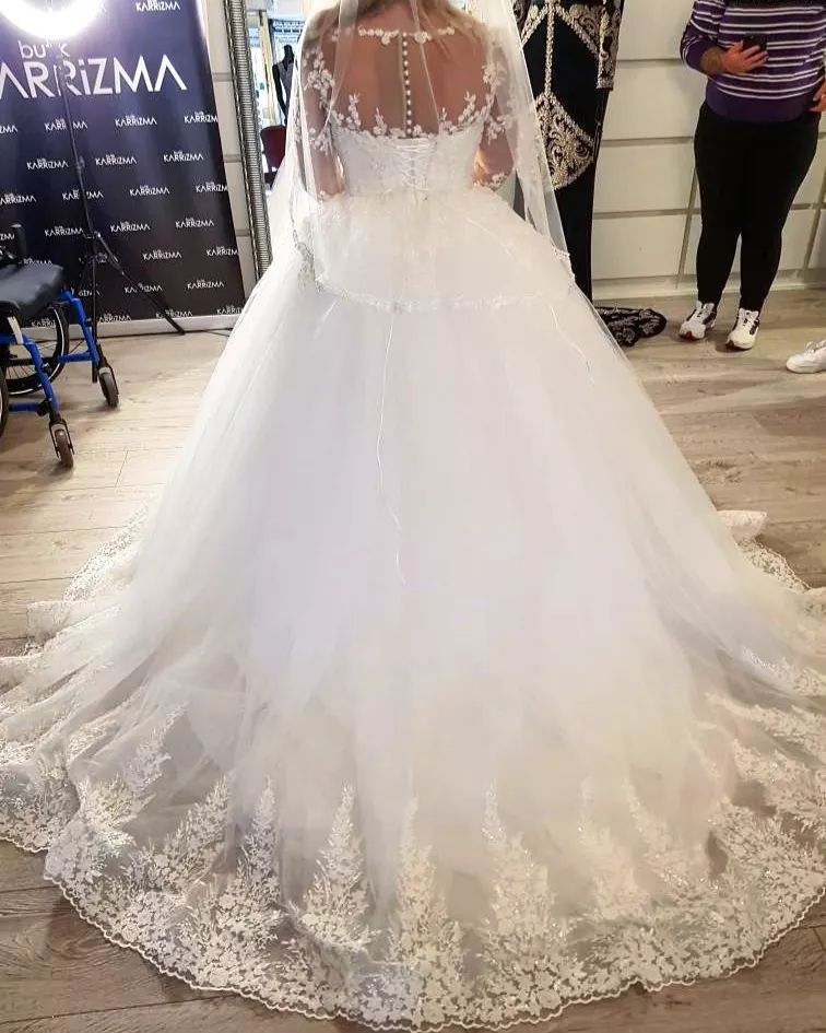 Glamorous Sweetheart Tulle A-Line Long Wedding Dress with Sleeves
