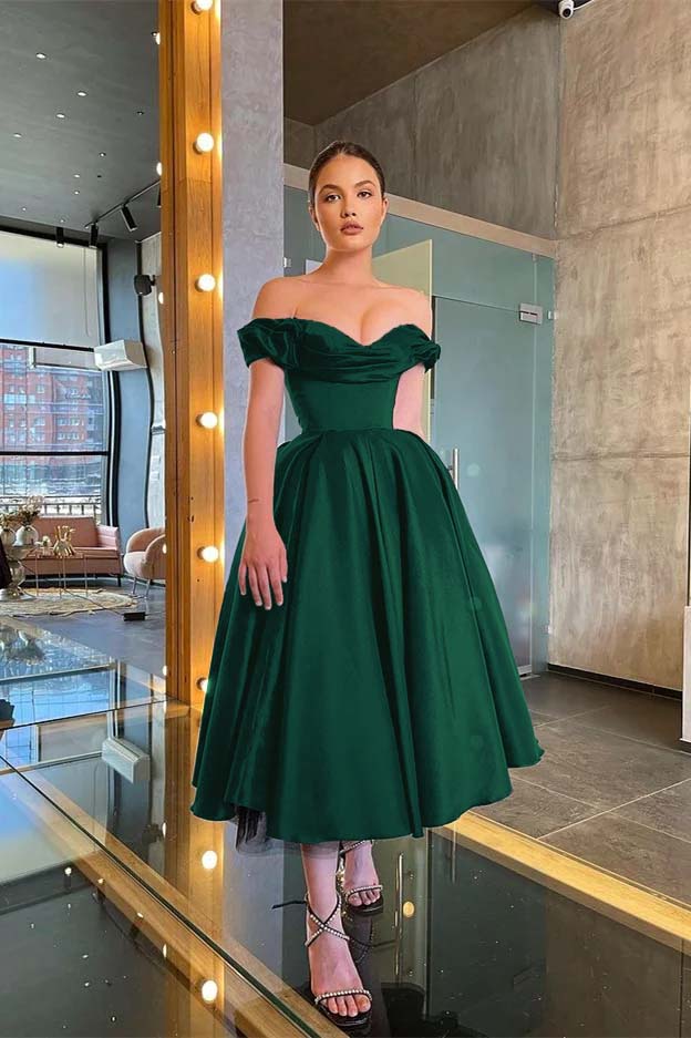 Chic Off the Shoulder Strapless Sleeveless Little Black A Line Prom Dress