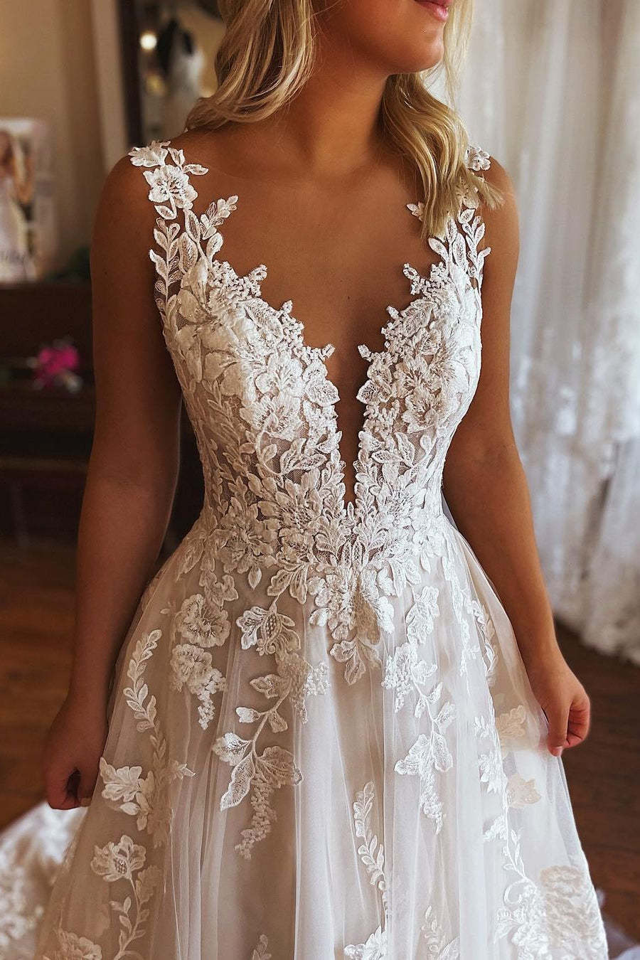 Charming Long A-line V-neck Backless Lace Sleeveless Wedding Dress With Pockets-BMbridal.com