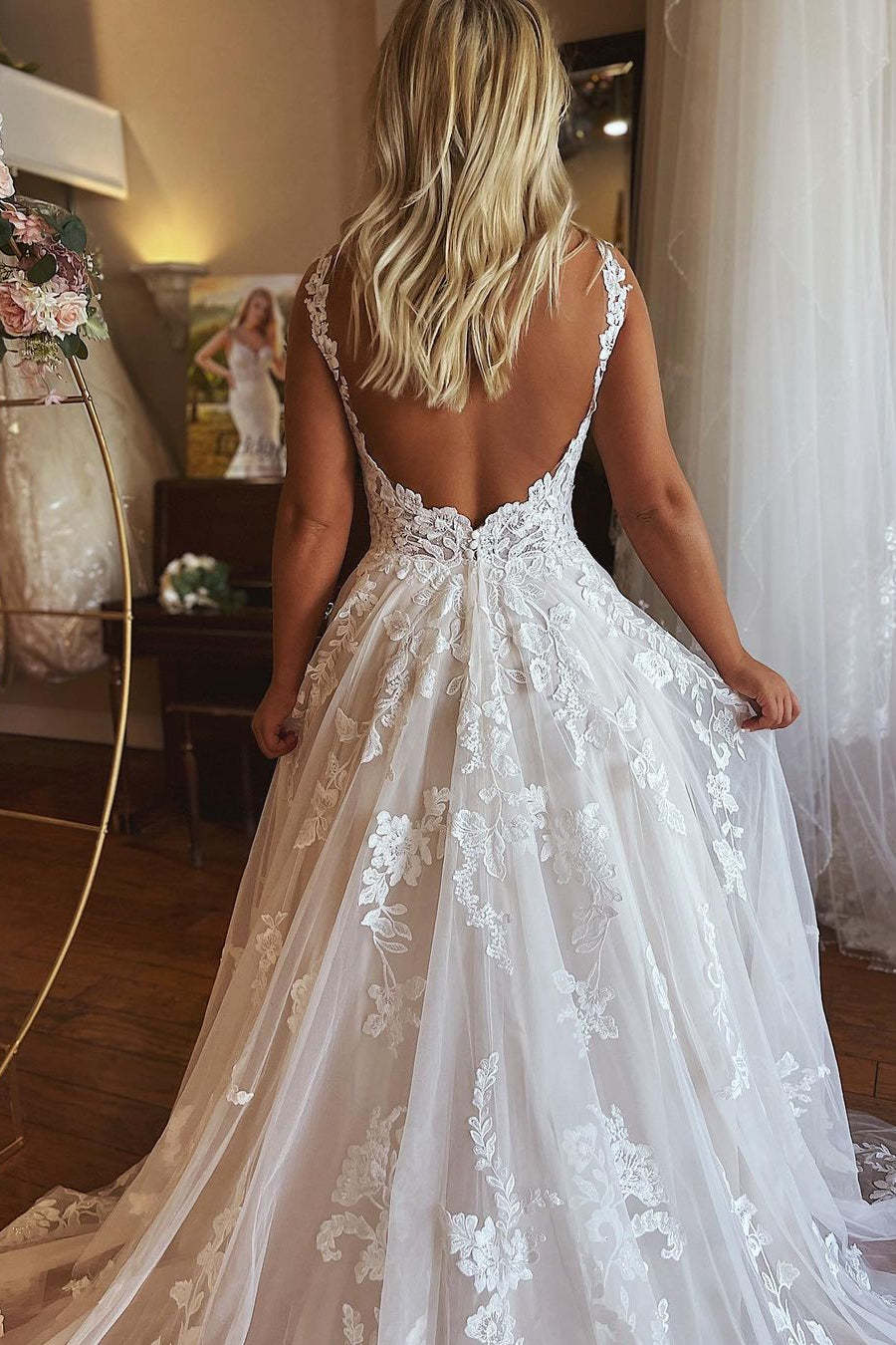Charming Long A-line V-neck Backless Lace Sleeveless Wedding Dress With Pockets-BMbridal.com