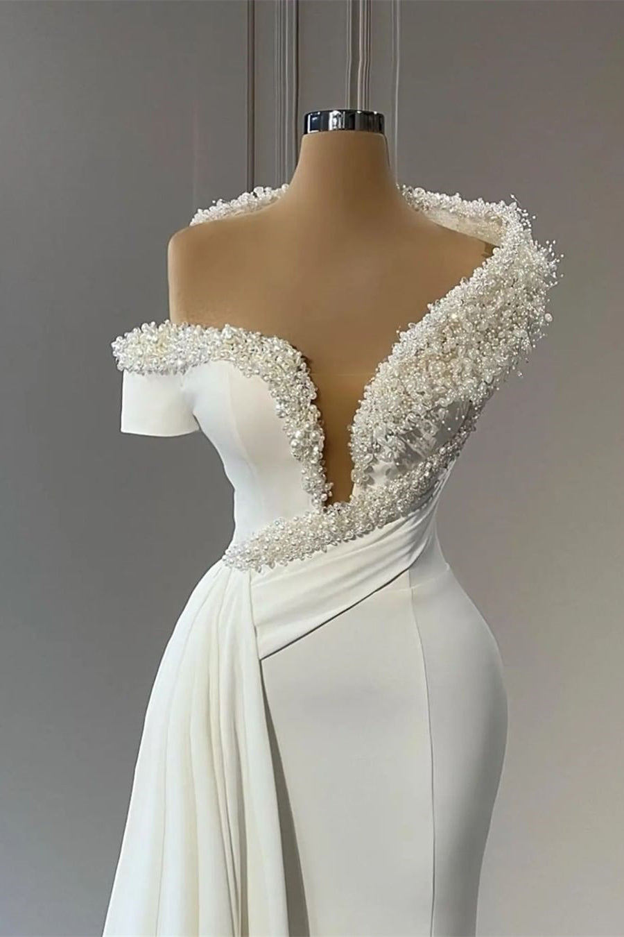 Classy V-neck Off-the-shoulder Beading Sleeveless Mermaid Wedding Dresses-BMbridal