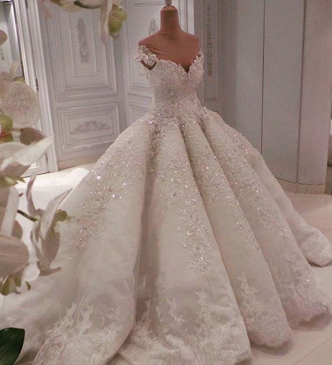 BMbridal Gorgeous White A-line Ruffles Wedding Dresses With Appliques V-neck Lace Bridal Gowns On Sale-BMbridal
