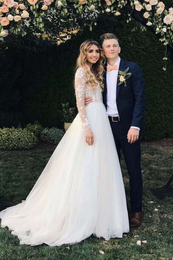 BMbridal Long Sleeves Beach Wedding Dress With Appliques Open Back-BMbridal