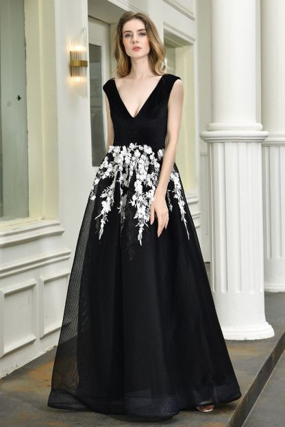 BMbridal Sexy Black Long Prom Dress V-Neck Evening Gowns With Lace Appliques