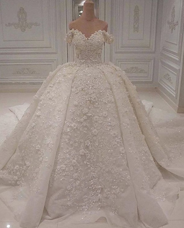 BMbridal Gorgeous A-line Off-the-shoulder White Wedding Dresses V-neck Tulle Lace Bridal Gowns With Appliques Online-BMbridal