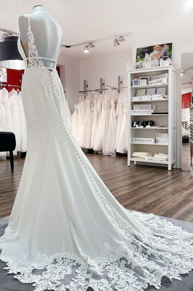 Vintage Open Back Long Mermaid V-Neck Satin Wedding Dress with Lace Appliques