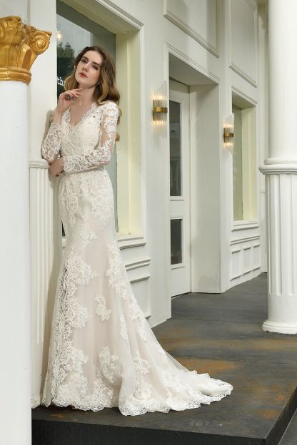 BMbridal Exquisite Sheath V-Neck Long Sleeves Wedding Dress With Slit