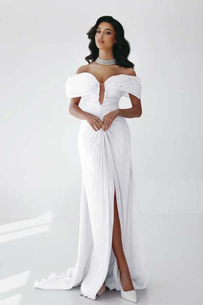 Off the Shoulder Sleeveless Long Mermaid Prom Dress With Ruffles Pleated
