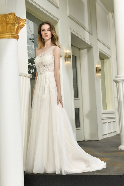 BMbridal Sexy A-Line One Shoulder Tulle Lace Ivory Wedding Dress Online