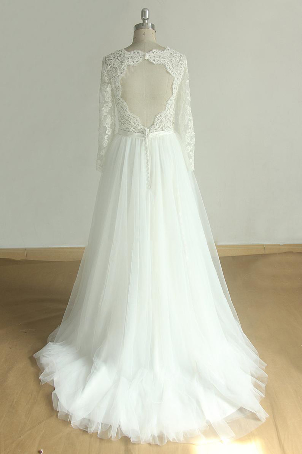 BMbridal Elegant A-line Lace Tulle Wedding Dress Long Sleeves Appliques Bridal Gowns Online-BMbridal