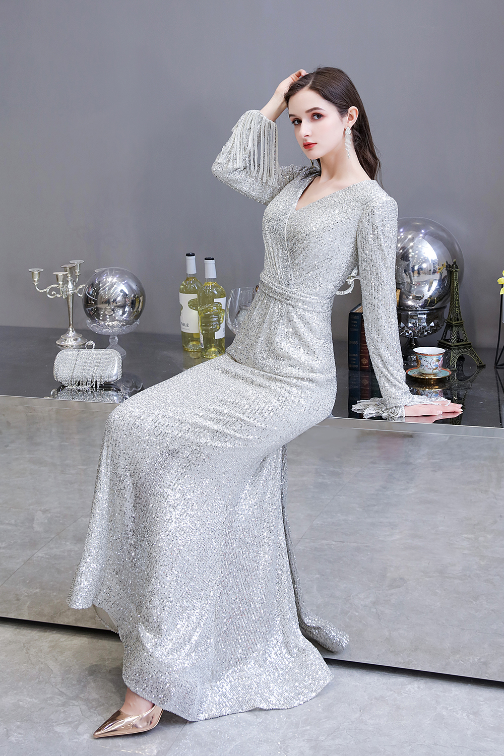 BMbridal Gorgeous Sequins Long Sleeve Prom Dress V-Neck Mermaid Evening Gowns