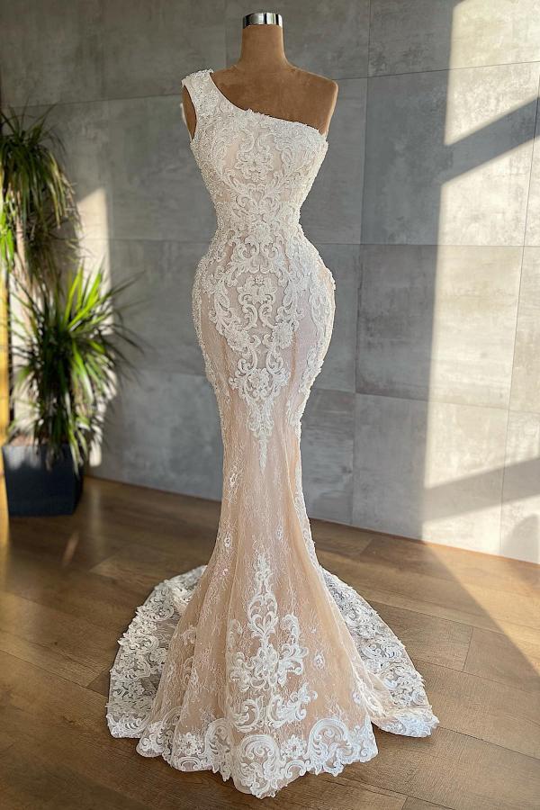 Beautiful Lace Mermaid Floor-Length One Shoulder Wedding Dress with Appliques