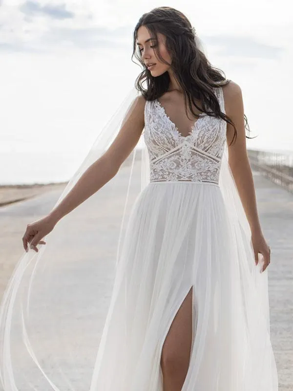 Sleeveless V-Neck Lace Wedding Dress
