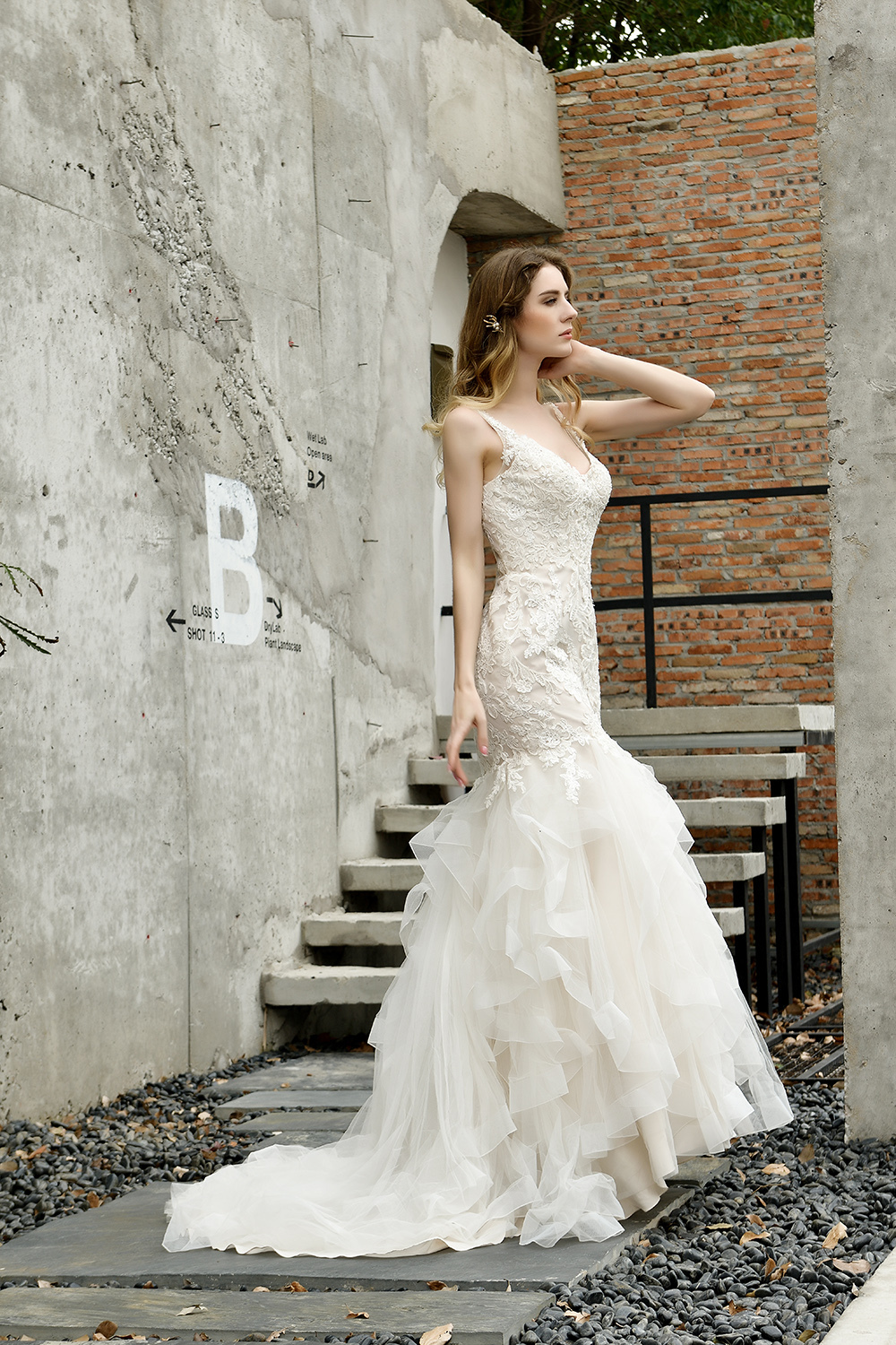 BMbridal Gorgeous Mermaid Tulle Appliques Ivory Wedding Dress