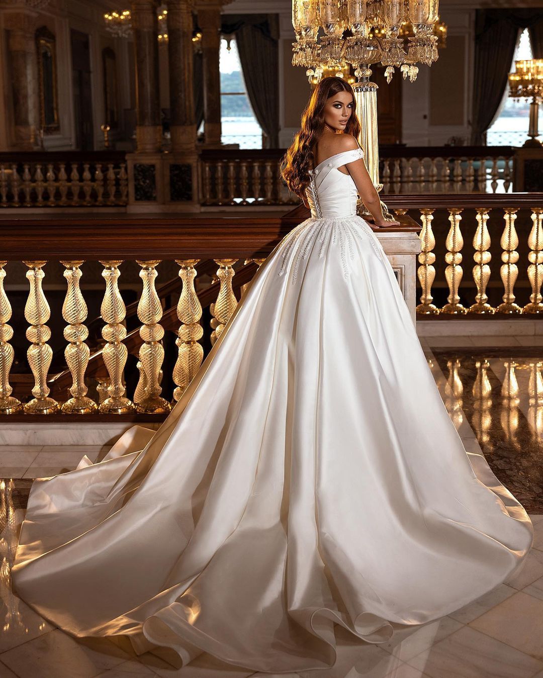 Popular Sweetheart Backless Satin A-Line Off-the-Shoulder Wedding Dress with Ruffles Appliques