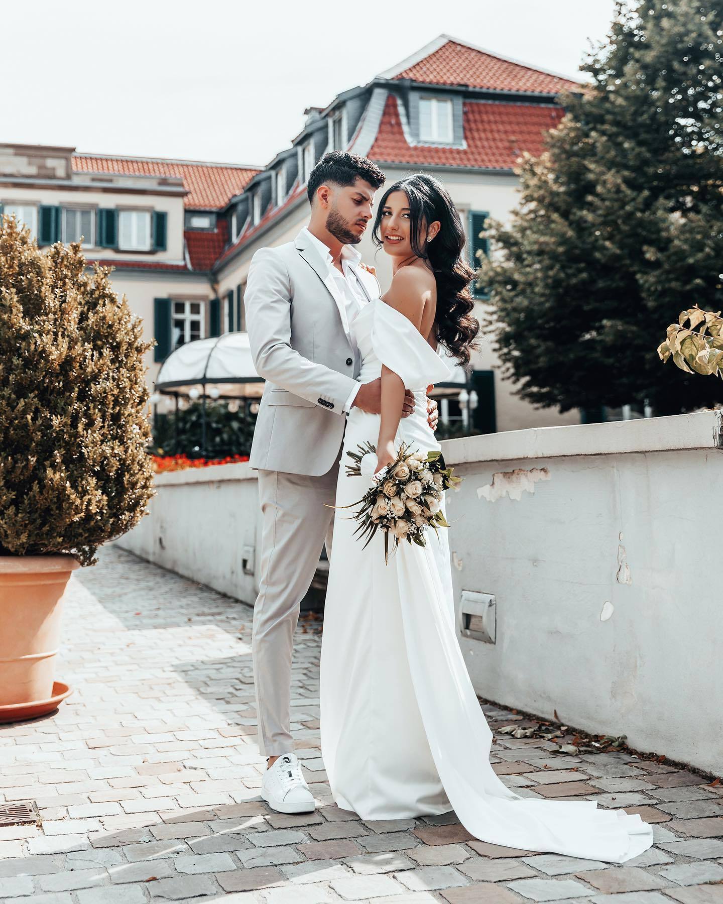Bmbridal Pure White Wedding Dress Off-the-Shoulder Mermaid-BMbridal