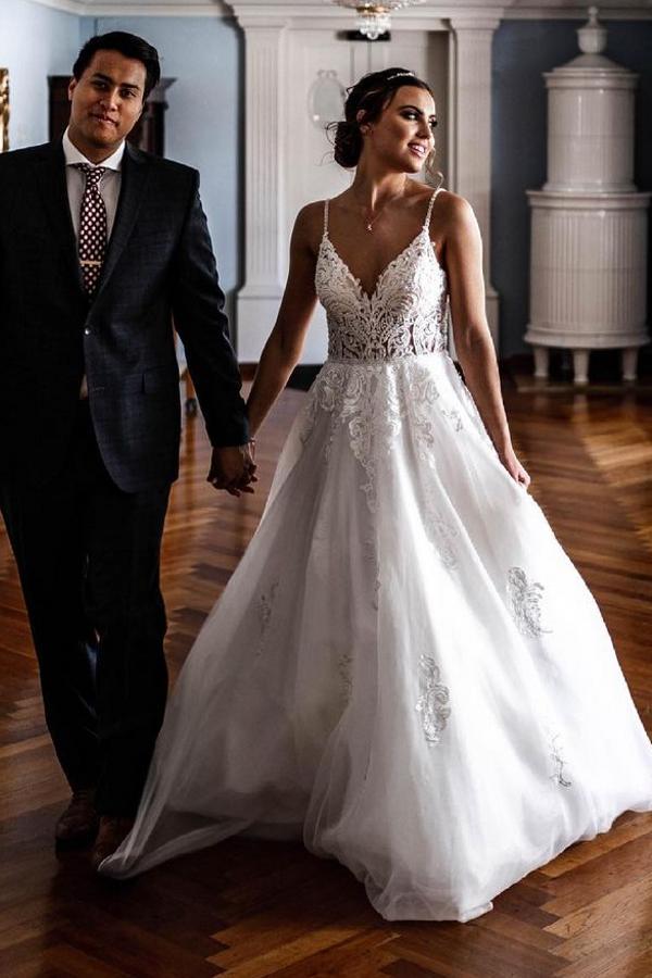 Charming Spaghetti Strap A-Line Wedding Dress with Lace Tulle