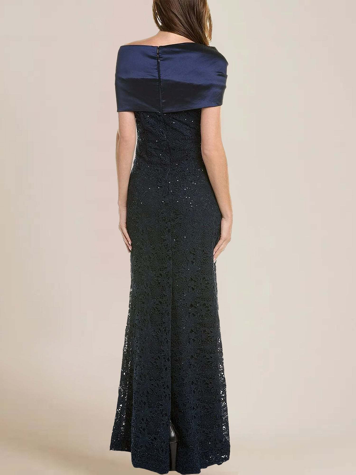 Off-the-Shoulder Lace Trumpet/Mermaid Mother of the Bride Dresses Featuring Applique & Beading-BMbridal