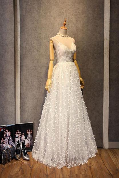 BMbridal Gorgeous Sweetheart Long Spaghetti Straps Wedding Dress Sleeveless Appliques Bridal Gowns On Sale-BMbridal