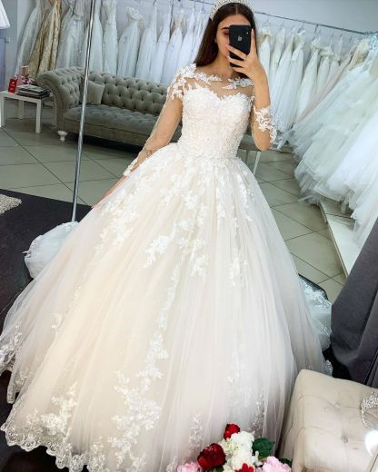 Charming Princess Bateau Long Sleeve Floor-Length Wedding Dress with Appliques Lace Tulle