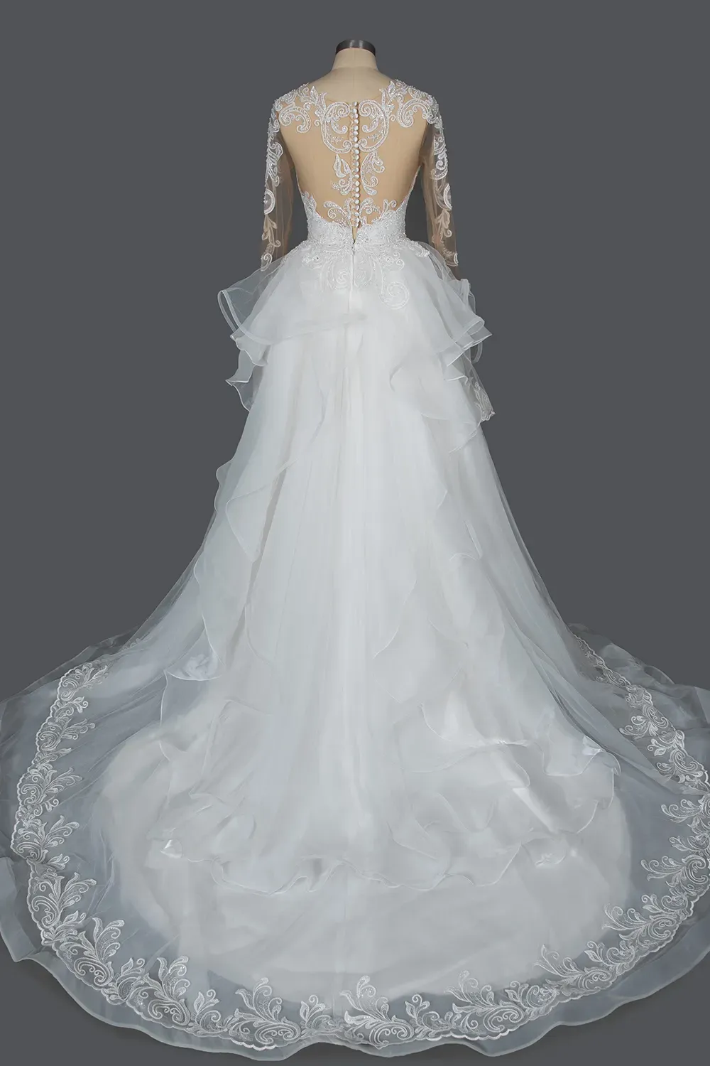 Chic Ruffles Ball Gown Long Sleeve Wedding Dress with Lace Appliques