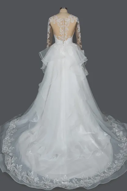 Chic Ruffles Ball Gown Long Sleeve Wedding Dress with Lace Appliques