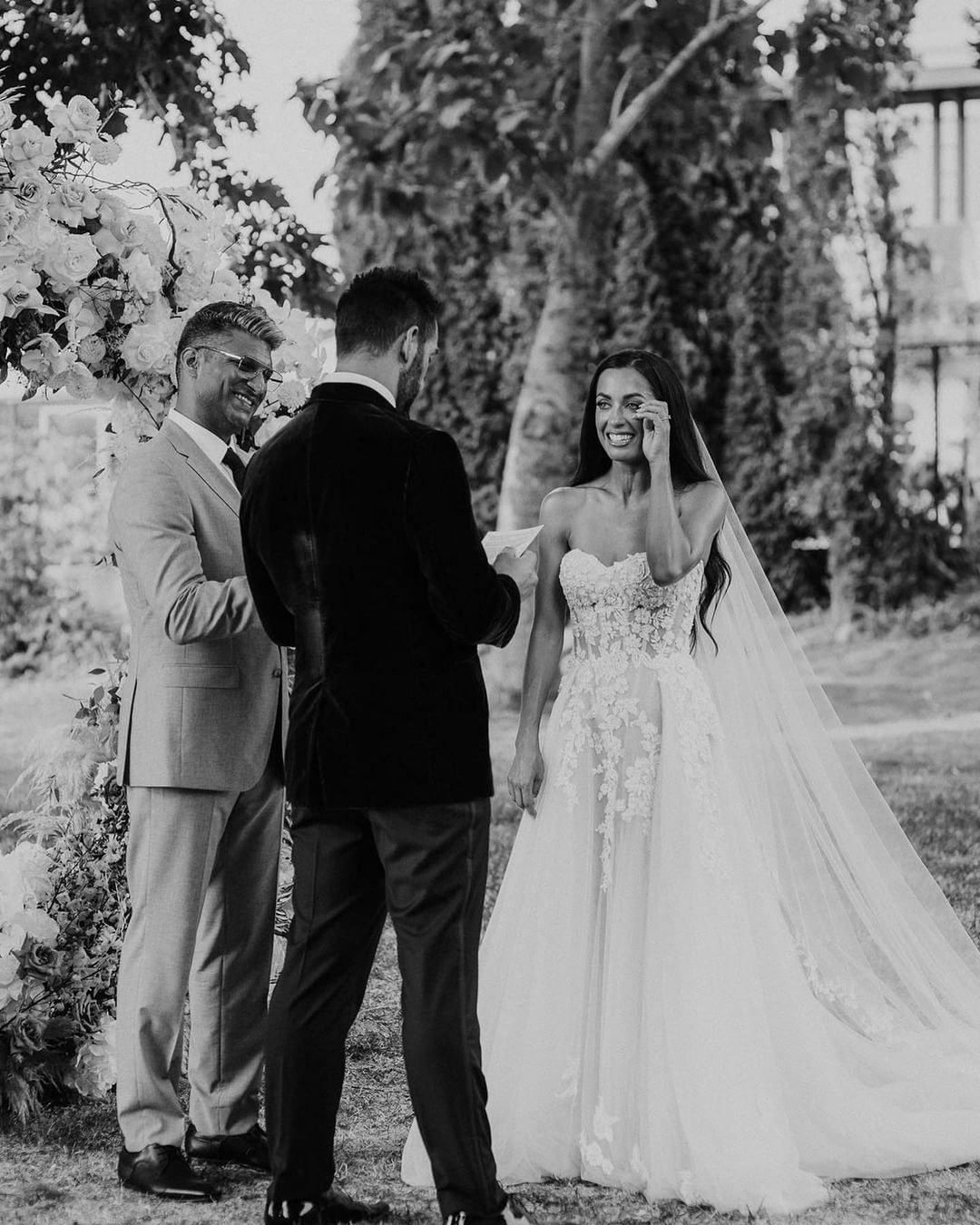 Bmbridal Sweetheart Champagne Wedding Dress Long Beach With Appliques-BMbridal
