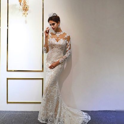 Classic Floor-Length A-Line Sweetheart Long Sleeves Wedding Dress with Appliques Lace