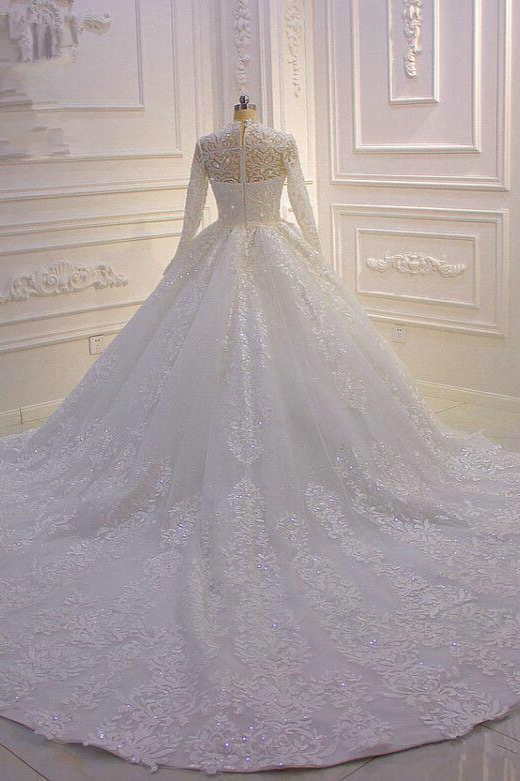 Simple Ball Gown Ruffles High-Neck Long Sleeves Wedding Dress with Appliques Lace