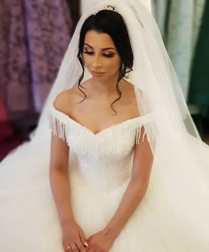 Stunning Off-the-Shoulder Beading Backless Floor-Length Wedding Dress with Tassel Tulle